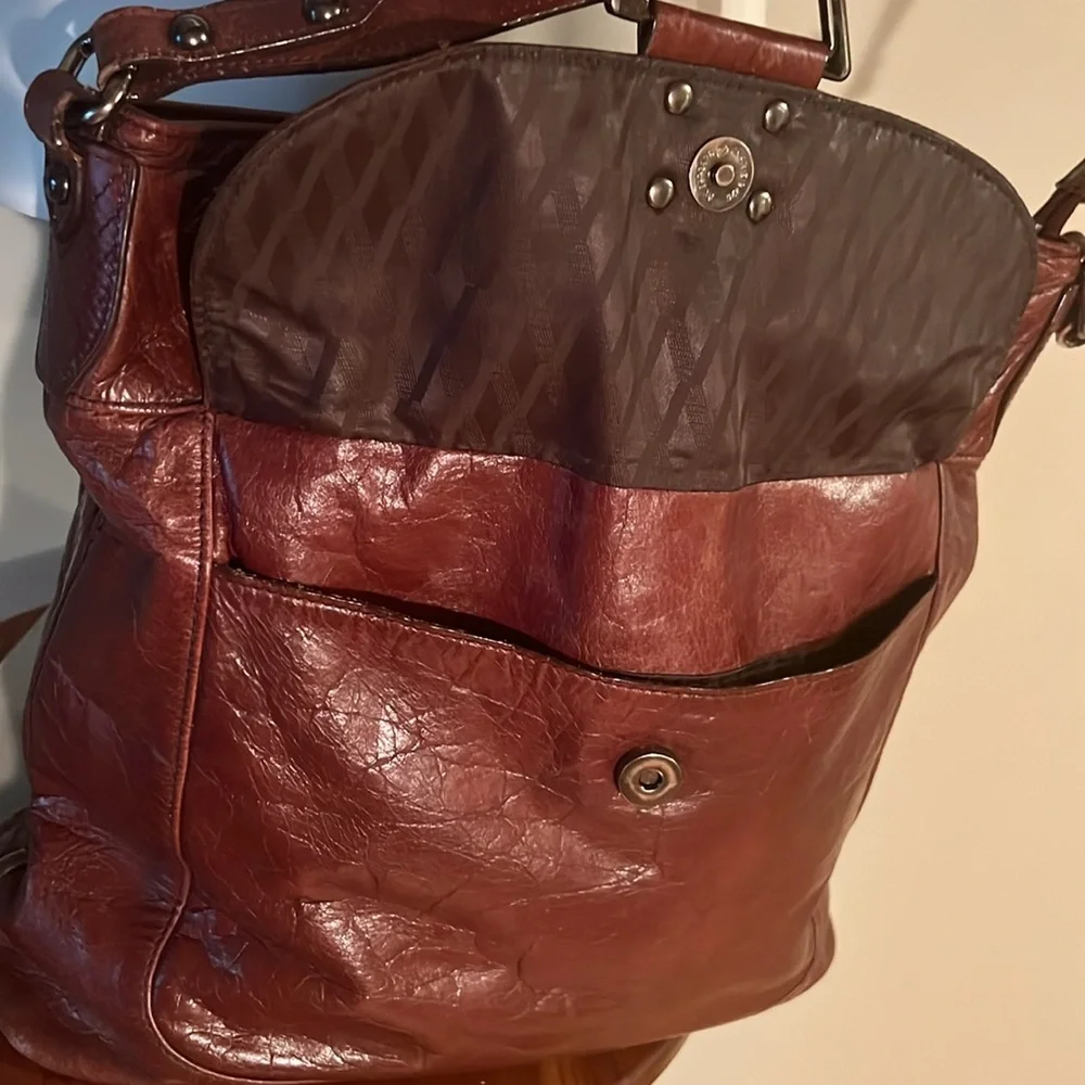 Victor vintage shoulder bag, leather soft rich brown